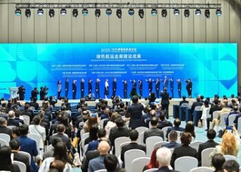 新華絲路：共建越洋「零碳橋梁」，上海攜手多國港口打造「航運綠色走廊」朋友圈