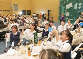 「翡翠騎士」首演成功 高雄「應援派對」台日四校學生嗨翻