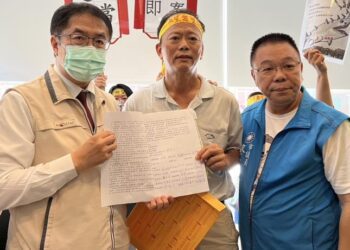 柳營門面反儲電自救會反對儲能廠選址　到南市府遞陳情書