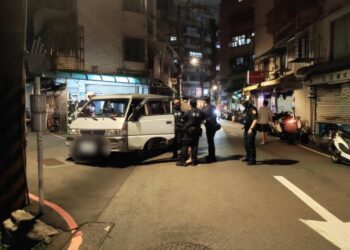 惡質！10年前酒駕吊銷駕照男再犯　連環碰撞3車遭逮