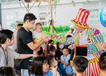 中市閱讀起步走前進社宅 新手爸媽和寶貝歡樂共讀