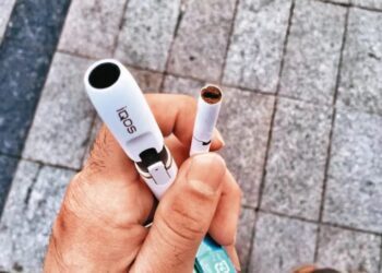 近六成民意反對儘速通過加熱菸審查！立委轟：有那麼急嗎