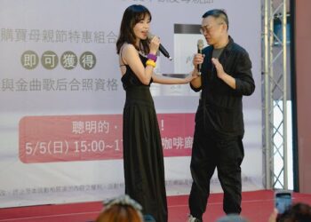 彭佳慧DARLING同學會　5/5宏匯廣場母親節見面會人山人海