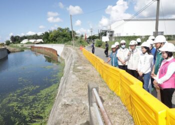 黃偉哲視察六塊寮排水工程 持續精進安定及安南區防洪強度