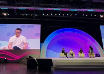 香港的「科學監管」是全球典範—-KuCoin CEO BC Wong 於香港金融科技周主舞台論壇表示香港為全球數字金融提供了可信範本