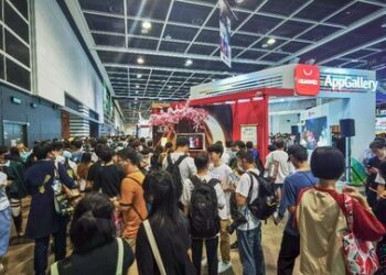 HUAWEI AppGallery 的香港動漫電玩節2023現場活動正式引爆，送出大量精美獎品