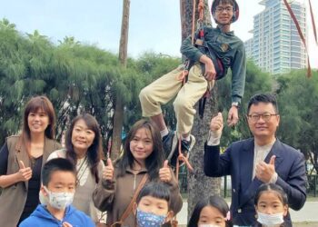 漾新聞|有影／中華藝校「攀樹」開學 從極限挑戰趣味中始業「登高望遠」