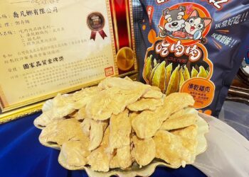 讓毛孩吃得安心！  「吃肉肉」寵物食品人氣爆紅品牌榮獲金牌獎肯定