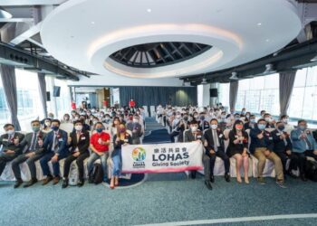 許映竹推動「映竹安富企劃」以理財教育串連公益能量 讓善意在社會中成長