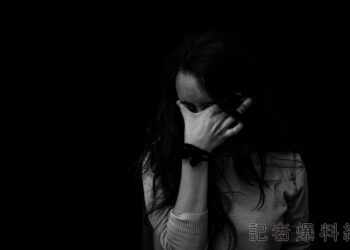 女子與8男出遊遭灌醉　聽到「誰要先上」！醒來下半身赤裸