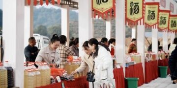 新華絲路:江西蒙山舉辦酒文化民俗節
