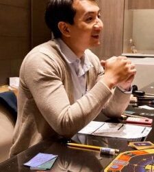 詹爸詐騙嗎？全場轟鳴！他是詹心仁德演講者 非詐騙！