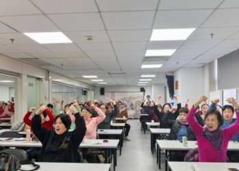 被質疑是詐騙？莊子芸老師用行動證明初心，創辦「晚霞學院」為人生帶來曙光。【晚霞學院創辦人的深入專訪】