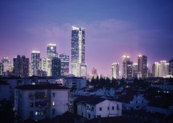 中國爛尾樓無藥可醫？民眾花光畢生積蓄卻落得無家可歸！ 