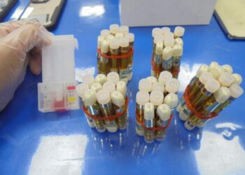 鷹眼查毒/2男駕車呼麻遇臨檢藏毒 北市保大警眼尖查獲大麻