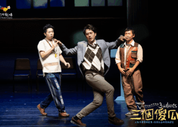 全職爸爸崩潰現場曝光！蔡昌憲《三個傻瓜》育兒「一打二」內幕震驚粉絲