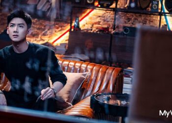 「現偶男神」變諧星？《不眠日》白敬亭初級粵語＋爆炸頭大玩反差萌