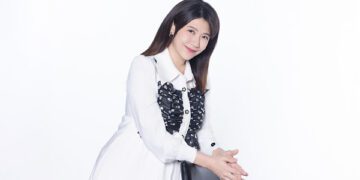 中天2026桌曆限量登場 鄭亦真與女兒同框入鏡