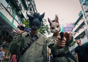 香港新生代實力派演員談善言化身叛逆打劫頭目 腳傷開刀 帶傷演出