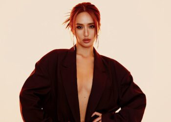 豹紋鋼管舞vs 國際T台爆走位 薔薔×婷婷性感大爆炸！