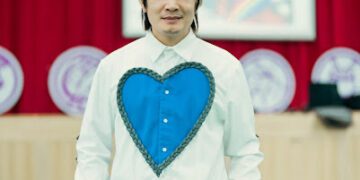 金曲歌王六年孕爸孵蛋有成！ 羅文裕策展《客流感校園演唱會》六年逆轉勝