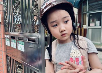《左撇子女孩》6歲超狂童星炸裂演技 衝進釜山影展主競賽